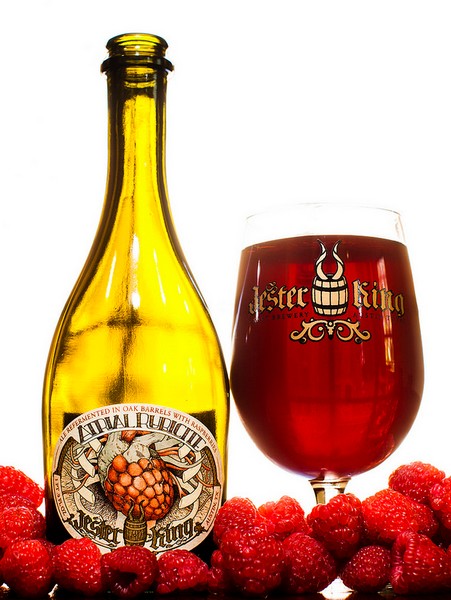 Fichier:Jester King Atrial Rubicite.jpg